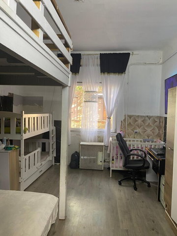 Eladó téglalakás, Budapesten, XX. kerületben 32 M Ft, 1 szobás