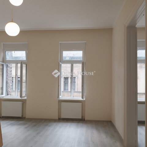 Eladó téglalakás, Budapesten, VI. kerületben 115 M Ft, 4 szobás