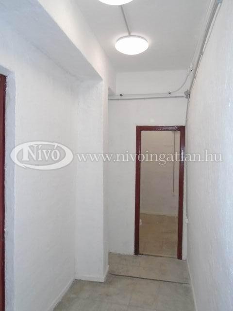 10m² · 48.000 ft