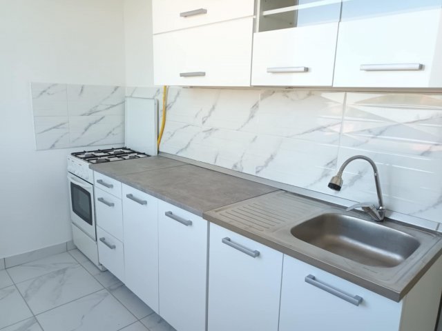 Panellakás · 3 hálószoba · 60 m² · 61.000.000 Ft