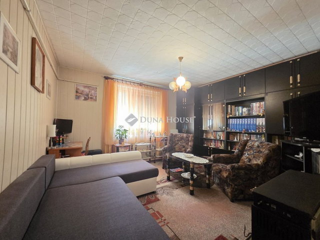Eladó téglalakás, Martfűn 34 M Ft, 2 szobás