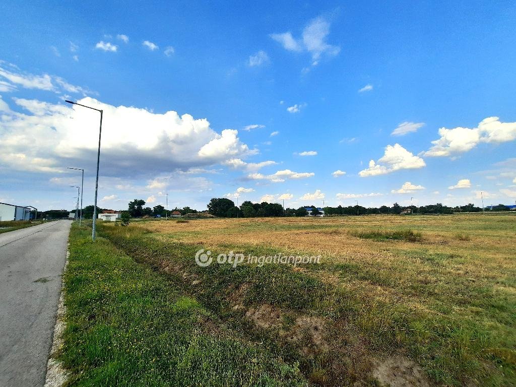 1501 m² · 8.000.000 Ft