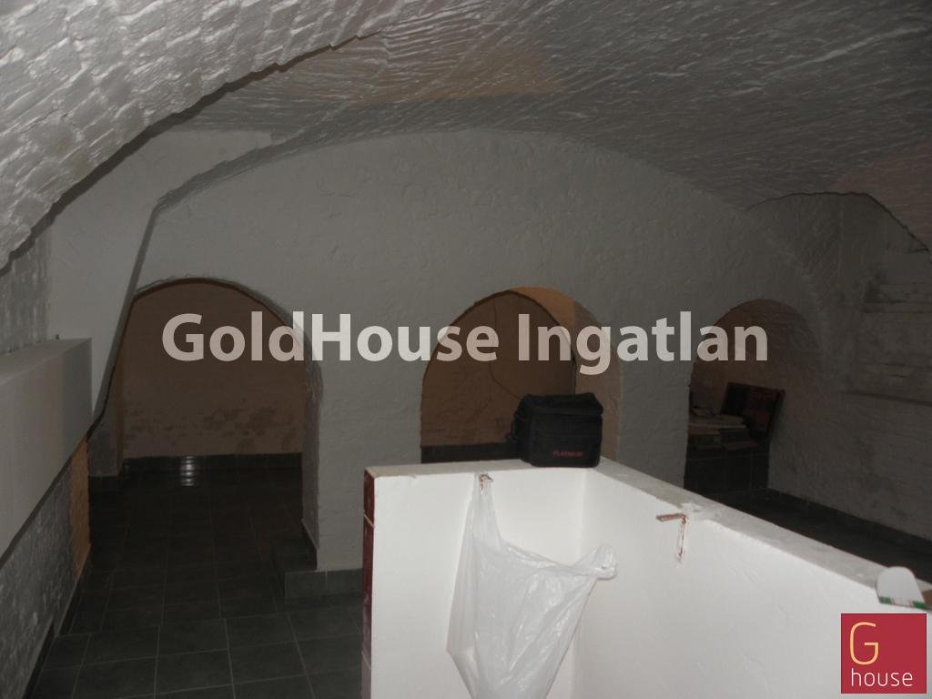 65m² · 170.000 ft