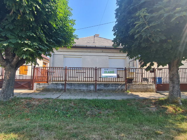 Eladó családi ház, Balmazújvárosban 44.9 M Ft, 2 szobás