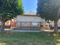 Eladó családi ház