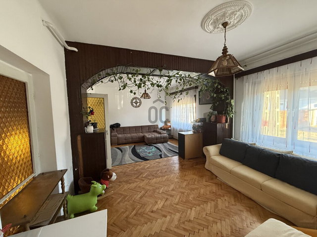 Eladó családi ház, Cegléden 64.9 M Ft, 4 szobás
