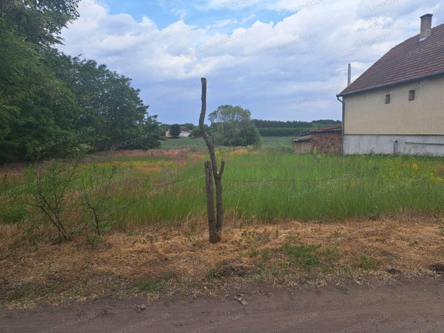 Eladó telek, Nagyhalászban 3.1 M Ft / költözzbe.hu