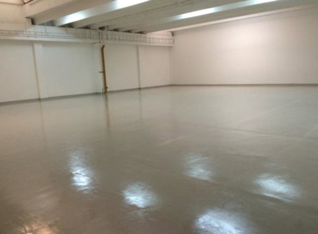 Kiadó ipari ingatlan, Debrecenben 1701 E Ft / hó