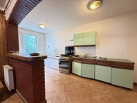 Eladó családi ház, X. kerületben 129.99 M Ft, 9 szobás