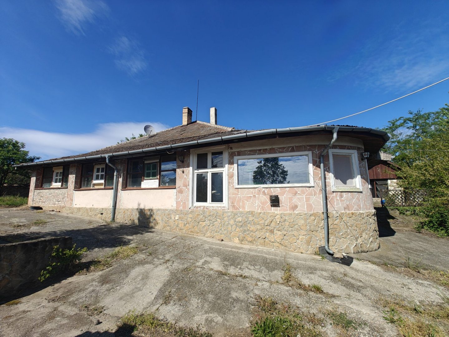 4 bed · 223m² · 59.900.000 ft