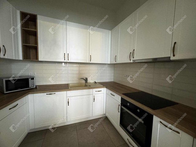 Kiadó téglalakás, albérlet, Székesfehérvárott 570 E Ft / hó