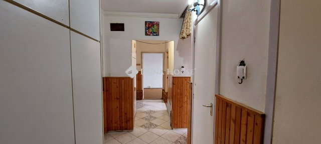 Eladó panellakás, Tatabányán, Gábor Áron utcában 39.9 M Ft