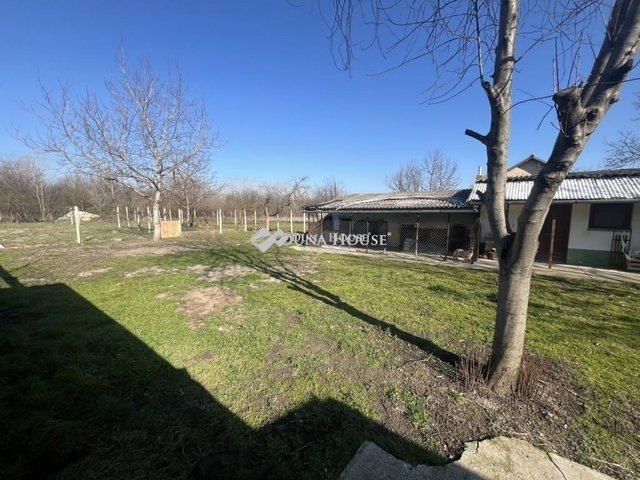 Eladó családi ház, Cegléden 70 M Ft, 4 szobás