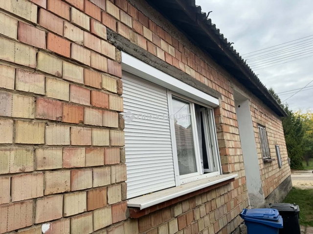 Eladó családi ház, Győrsövényházon 39.9 M Ft, 3 szobás