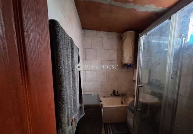 Eladó családi ház, Kiskunlacházán 50.5 M Ft, 3 szobás