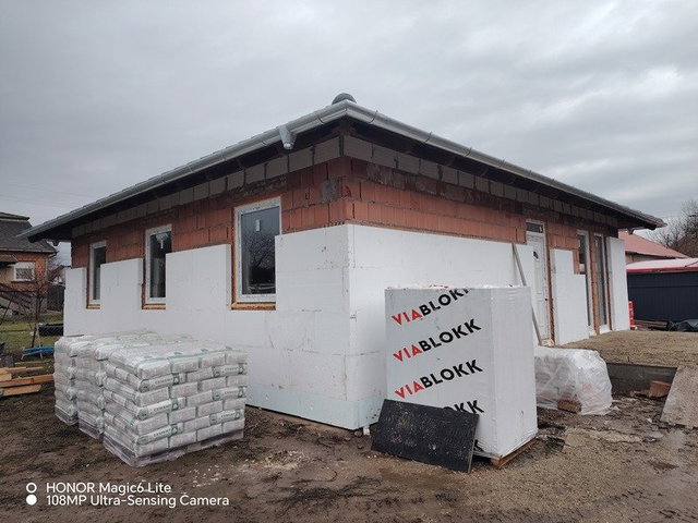 Eladó ikerház, Kakucson 85 M Ft, 4 szobás / költözzbe.hu