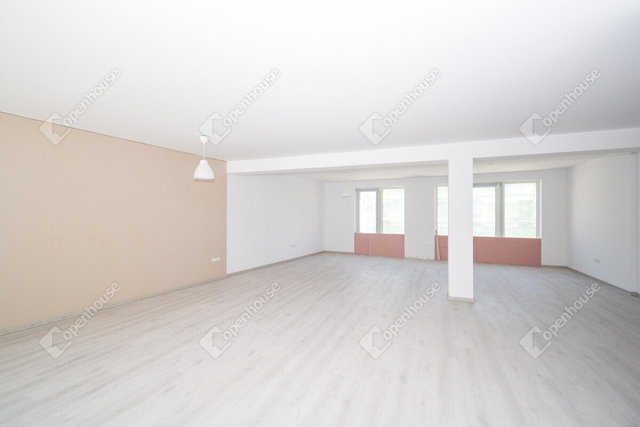 Kiadó iroda, Szegeden 436 E Ft / hó, 1 szobás