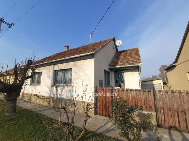 Eladó családi ház, Lajosmizsén 48.99 M Ft, 3+1 szobás