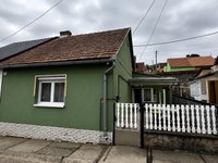 Eladó családi ház, Komlón, Nyár utcában 29.9 M Ft, 3 szobás