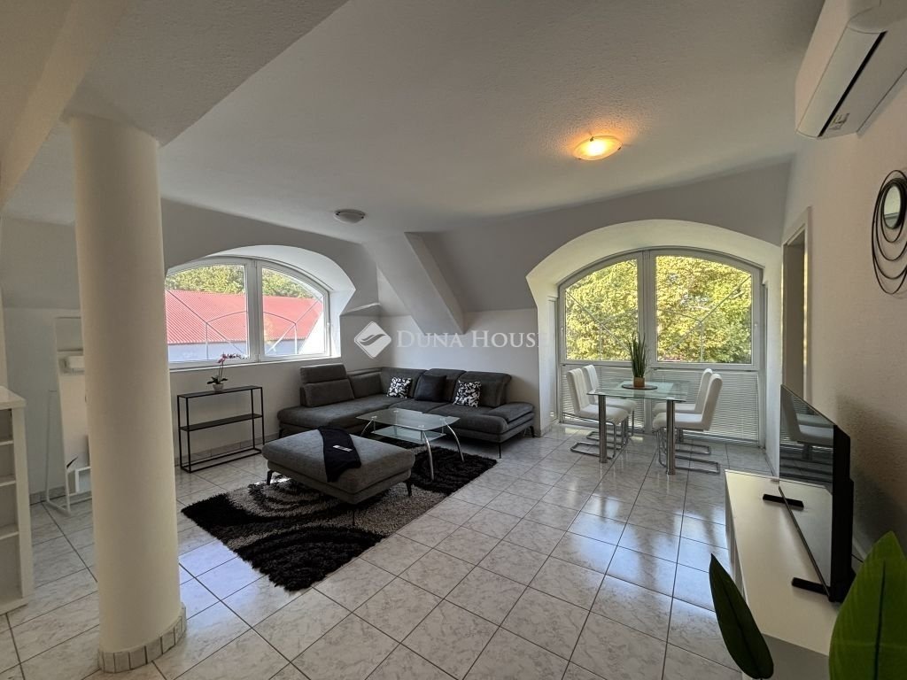 1 bed · 126m² · 460.000 ft
