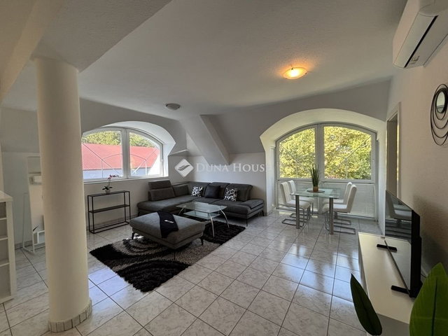 Kiadó téglalakás, albérlet, Tatán 460 E Ft / hó, 1 szobás