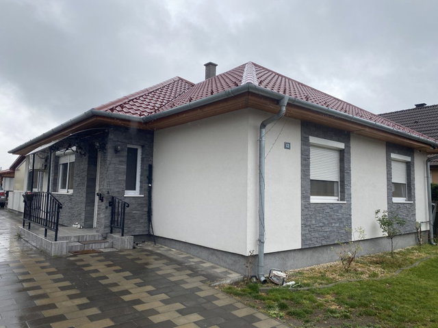 Eladó családi ház, Dabason 85 M Ft, 6 szobás