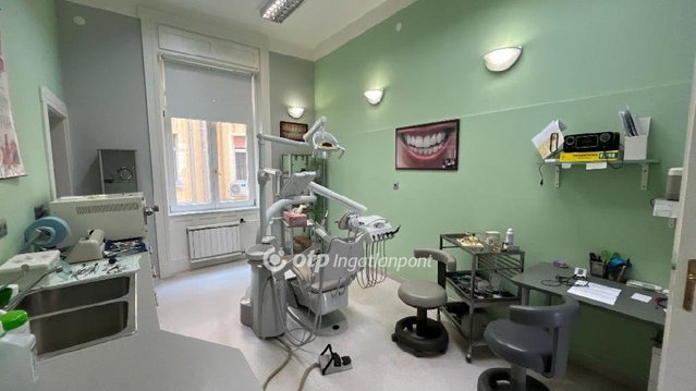 Eladó téglalakás, Budapesten, V. kerületben 99 M Ft, 2 szobás