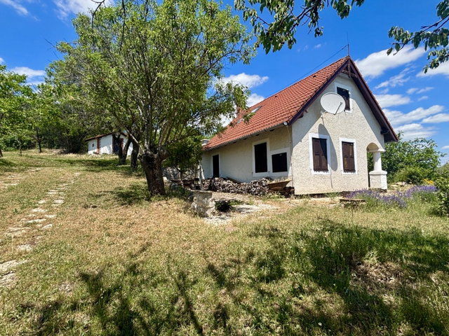 Eladó nyaraló, Vászolyon 155 M Ft, 2 szobás