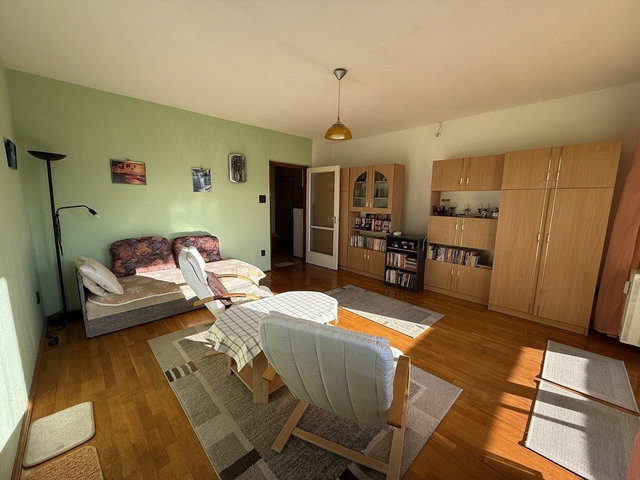 Eladó panellakás, Veszprémben 46 M Ft, 2 szobás