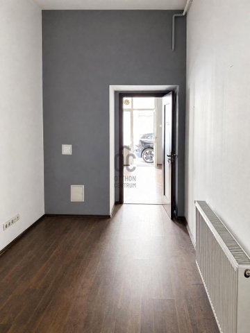 Kiadó ipari ingatlan, Budapesten, XII. kerületben 250 E Ft / hó