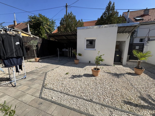 Eladó családi ház, Budaörsön 85 M Ft, 2 szobás