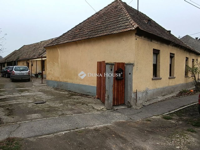 Eladó családi ház, Takácsin 17.5 M Ft, 3 szobás