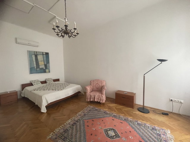 Eladó téglalakás, Budapesten, V. kerületben 178 M Ft, 3 szobás