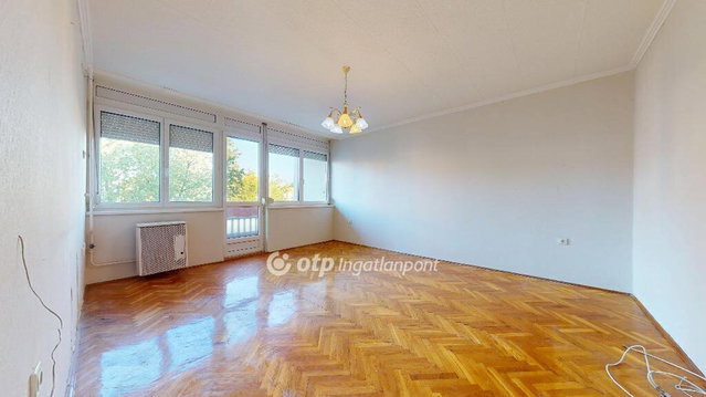 Eladó téglalakás, Nyíregyházán 45.5 M Ft, 3 szobás