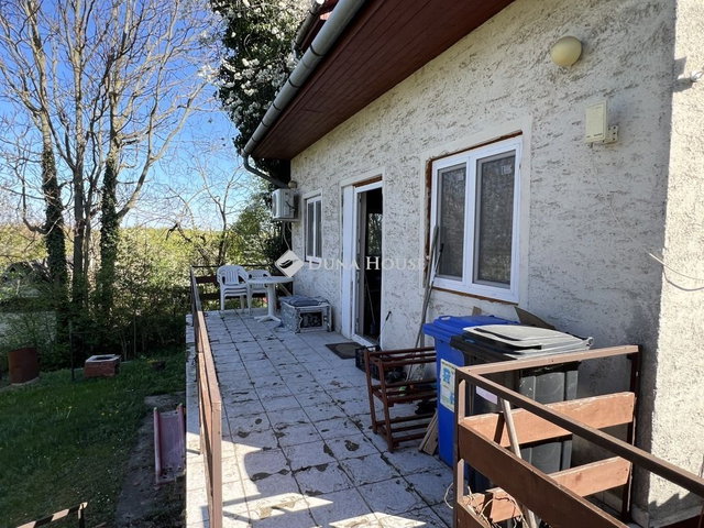 Eladó családi ház, Kulcson 23 M Ft, 1 szobás