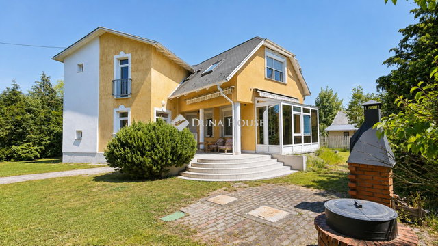 Eladó családi ház, Gödön 148 M Ft, 6 szobás
