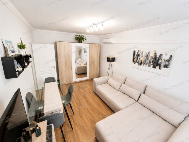 Eladó panellakás, Mosonmagyaróváron 42.9 M Ft