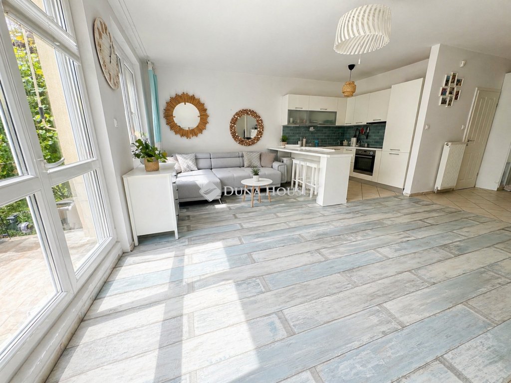 1 bed · 60m² · 108.700.000 ft