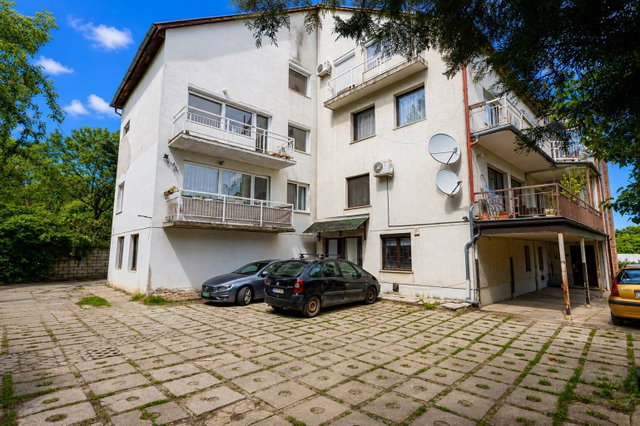 Eladó téglalakás, Budapesten, III. kerületben 69.9 M Ft