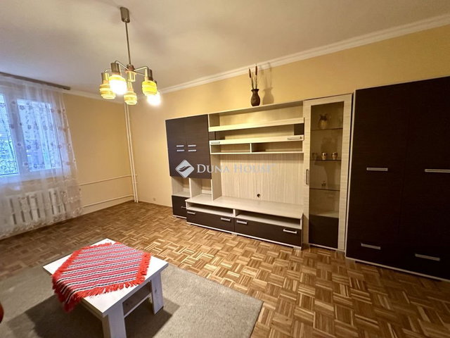 Kiadó téglalakás, albérlet, Kecskeméten 140 E Ft / hó