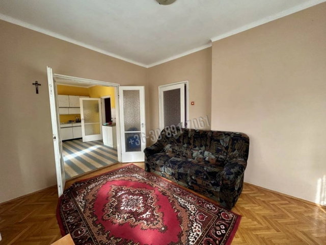 Eladó családi ház, Hatvanban 58 M Ft, 4 szobás