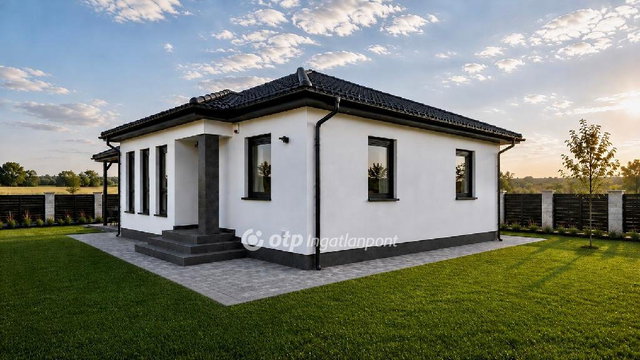 Eladó családi ház, Miskolcon 99 M Ft, 3 szobás