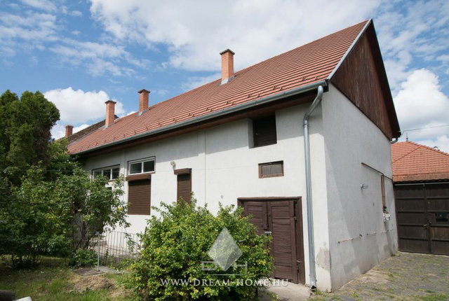 Eladó családi ház, Kecskeméten 73 M Ft, 4 szobás