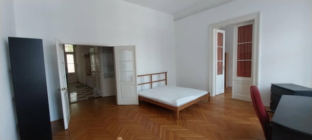 Eladó téglalakás, Budapesten, VIII. kerületben, Fiumei úton