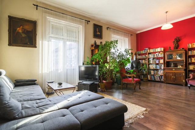 Eladó téglalakás, Budapesten, VIII. kerületben, Baross utcában