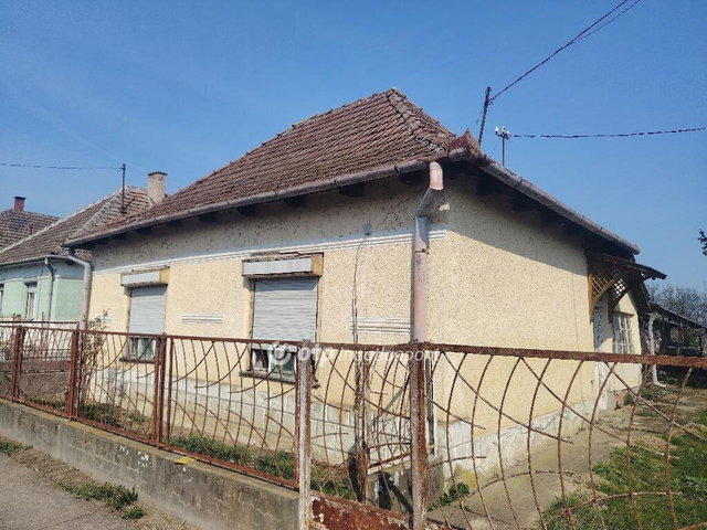 Eladó családi ház, Kérsemjénen 11 M Ft, 2+2 szobás