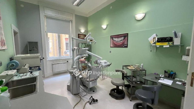Eladó téglalakás, Budapesten, V. kerületben 99 M Ft, 2 szobás