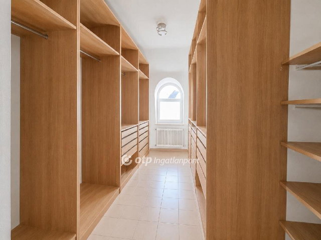 Eladó téglalakás, Szigetszentmiklóson 95.9 M Ft, 3+1 szobás