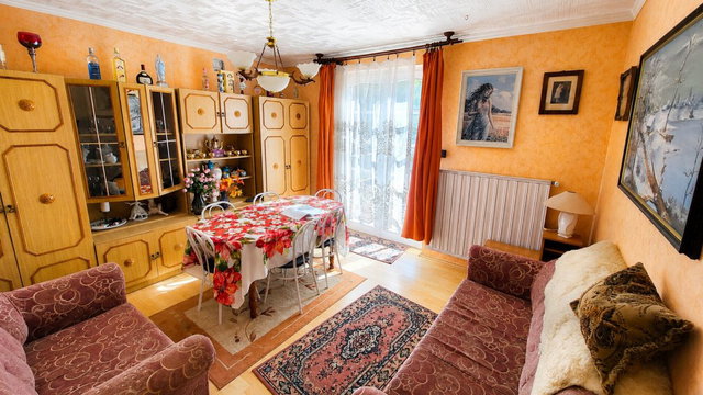Eladó családi ház, Miskolcon 99.5 M Ft, 12 szobás