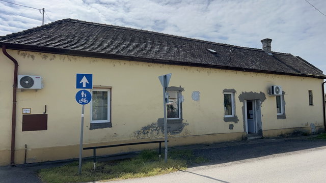 Eladó üzlethelyiség, Makón, Ardics utcában 24 M Ft, 6 szobás